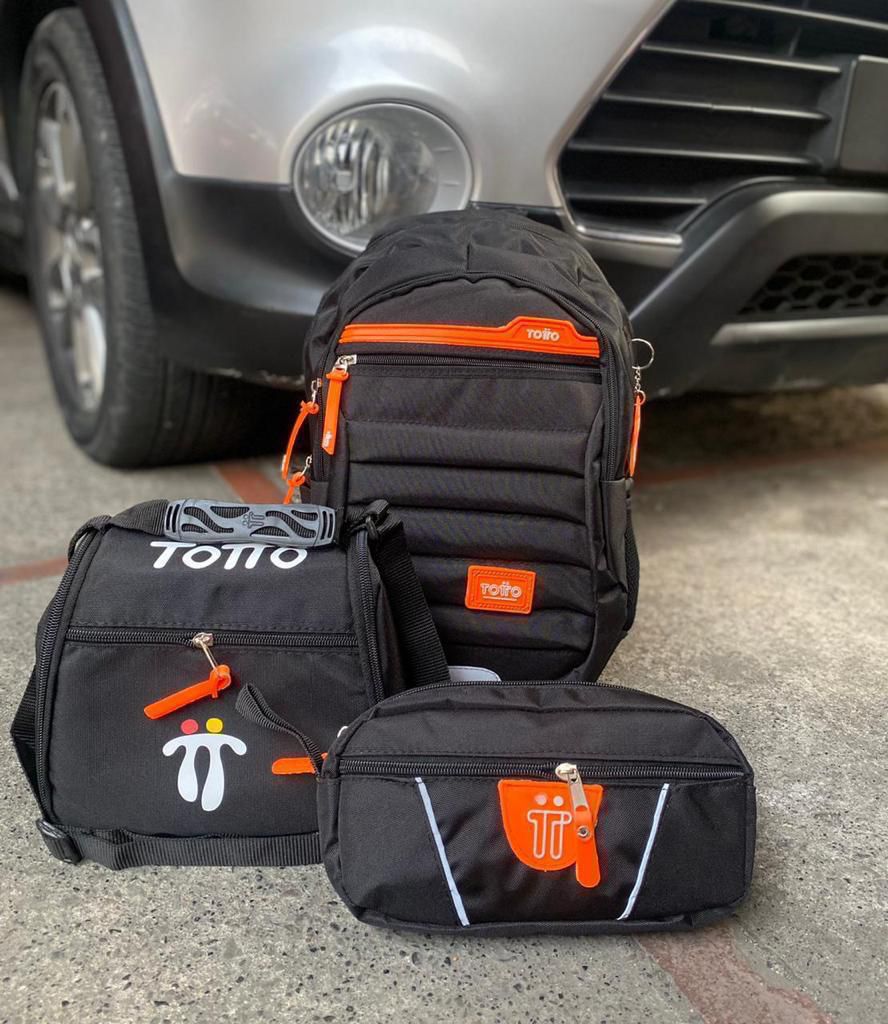 BOLSO/MOCHILA + LONCHERA + CARTUCHERA TOTTO